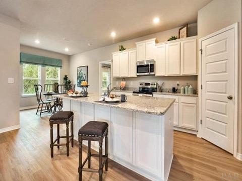 8072 Silver Maple Dr, Milton, FL 32583 photo 5