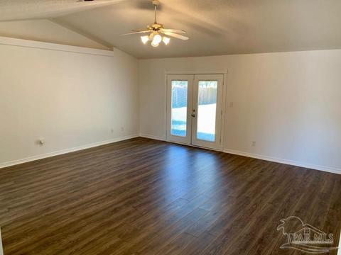 4642 Hamilton Bridge Rd, Pace, FL 32571 photo 9