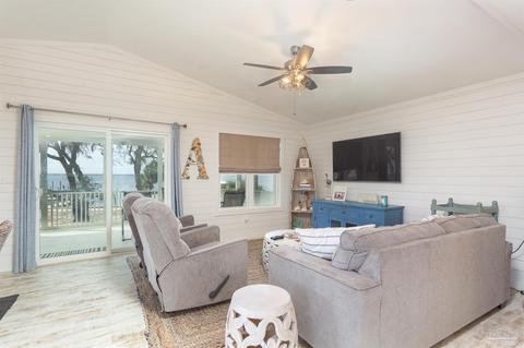 729 Mike Gibson Ln, Milton, FL 32583 photo 14