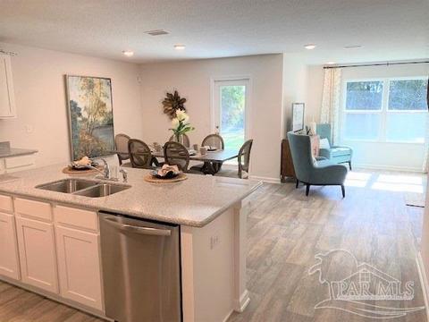 5468 Merlin Way, Milton, FL 32583 photo 7