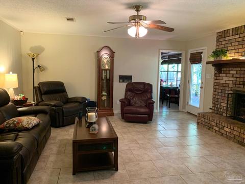 5080 Hamilton Ln, Pace, FL 32571 photo 8