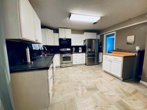 5212 Dellran Dr, Pace, FL 32571 photo 1