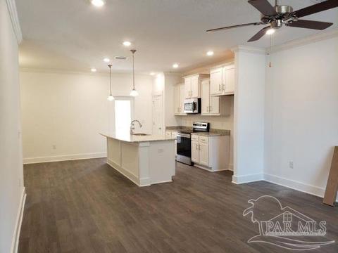 6083 Cherry Hill Cir, Pace, FL 32571 photo 2