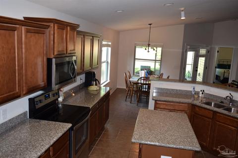 4320 Village Oak Ln, Pace, FL 32571 photo 6