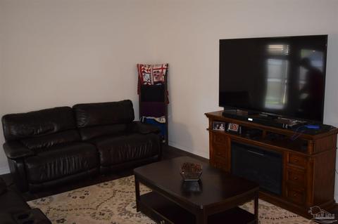 4320 Village Oak Ln, Pace, FL 32571 photo 2