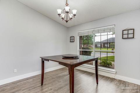 6105 Jameson Cr, Pace, FL 32571 photo 8