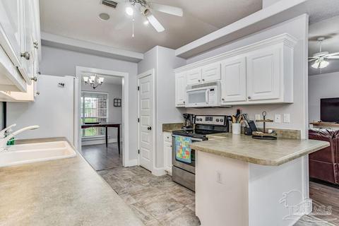 6105 Jameson Cr, Pace, FL 32571 photo 5