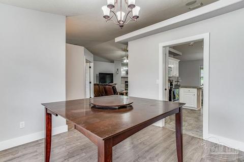 6105 Jameson Cr, Pace, FL 32571 photo 9