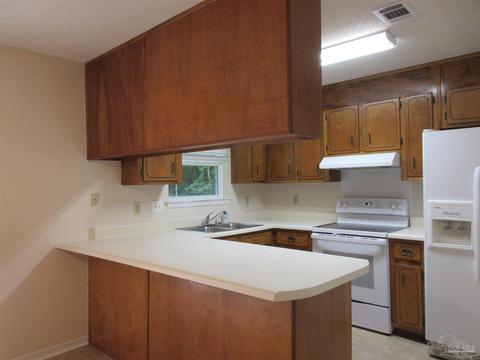 4685 Evelyn St, Pace, FL 32571 photo 9