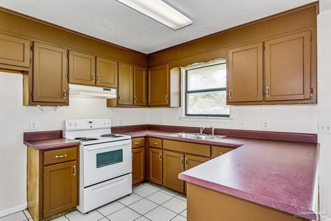 4759 Fair Oaks Dr, Pace, FL 32571 photo 10