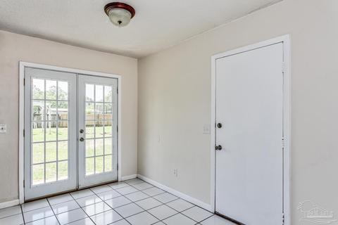 4759 Fair Oaks Dr, Pace, FL 32571 photo 9