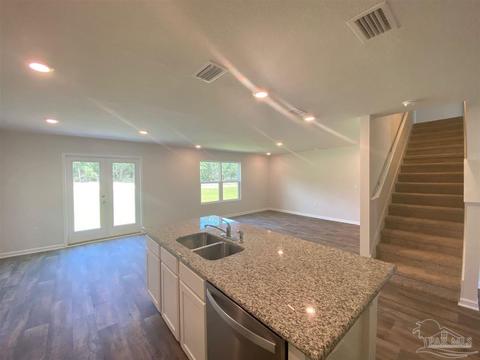 5801 Danbury Blvd, Pace, FL 32571 photo 3