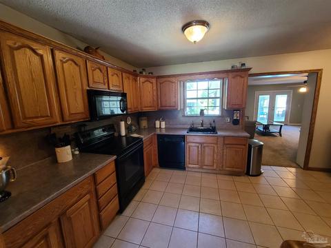5022 Pennington Ln, Pace, FL 32571 photo 5
