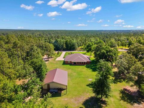 2437 Wallace Lake Rd, Pace, FL 32571 photo 9