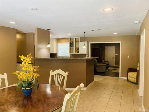 4548 Santa Villa Dr, Pace, FL 32571 photo 13
