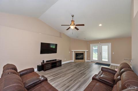 6106 Autumn Pines Cir, Pace, FL 32571 photo 3