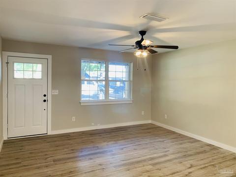 5151 Oakleaf Dr, Pace, FL 32571 photo 4
