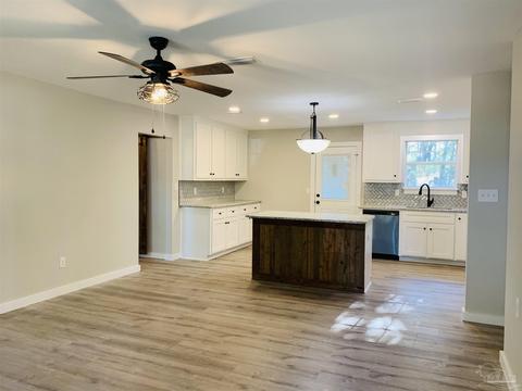 5151 Oakleaf Dr, Pace, FL 32571 photo 5