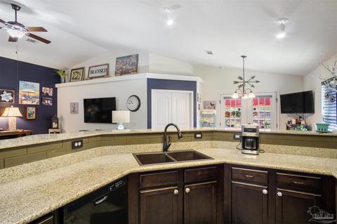 5534 Peach Dr, Pace, FL 32571 photo 11