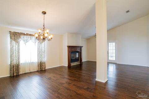 668 Hanley Downs Dr, Cantonment, FL 32533 photo 4