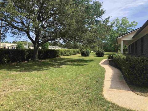 3741 Stefani Rd, Cantonment, FL 32533 photo 2
