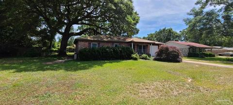 4330 Wellington Dr, Pace, FL 32571 photo 1