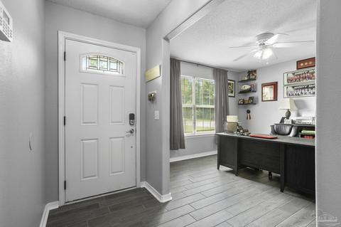 4290 Breezeway Cir, Milton, FL 32583 photo 2