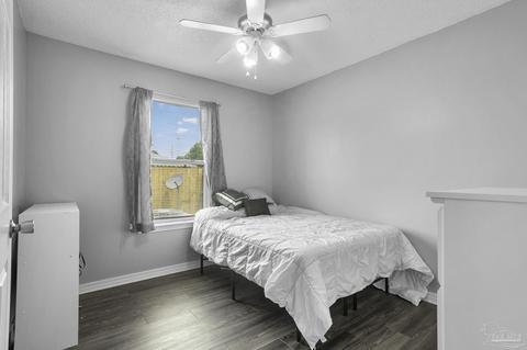 4290 Breezeway Cir, Milton, FL 32583 photo 4