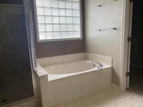 5661 Nicklaus Ln, Milton, FL 32570 photo 16
