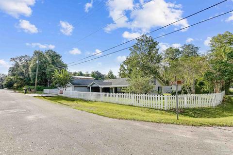 7036 Dorr St, Milton, FL 32583 photo 2