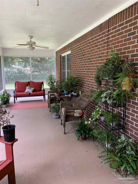 5386 Hamilton Ln, Pace, FL 32571 photo 10