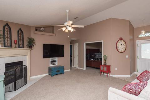 4669 Autumndale Dr, Pace, FL 32571 photo 4