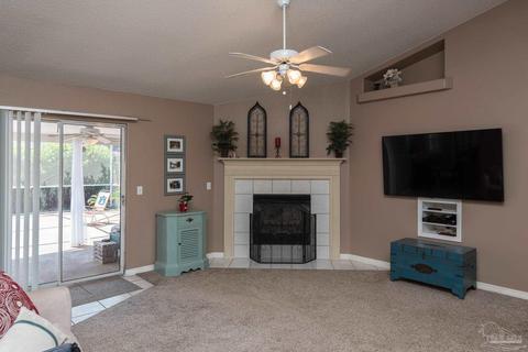 4669 Autumndale Dr, Pace, FL 32571 photo 8