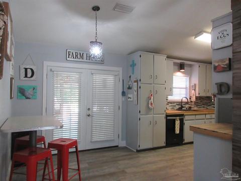 5336 Avenida De Golf, Pace, FL 32571 photo 8