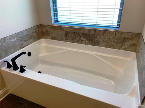6525 Cedar Key Dr, Milton, FL 32570 photo 8