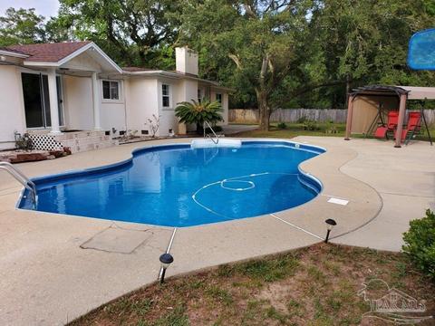 5847 Hamilton Bridge Rd, Milton, FL 32570 photo 3