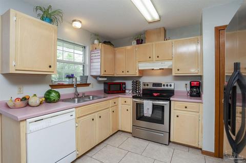 4660 Rambling Way, Pace, FL 32571 photo 8