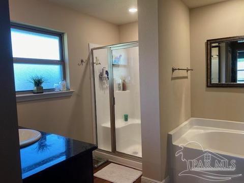 887 Jesse Dr, Cantonment, FL 32533 photo 11