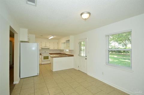 4592 Old Guernsey Rd, Pace, FL 32571 photo 15