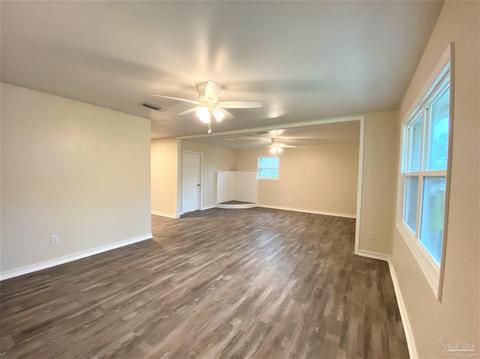 5265 Jenny Cir, Pace, FL 32571 photo 3