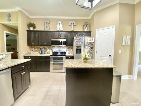 2640 Wallace Lake Rd, Pace, FL 32571 photo 10