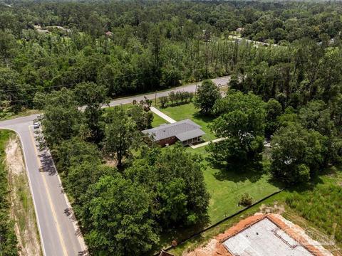 3219 Stefani Rd, Cantonment, FL 32533 photo 4
