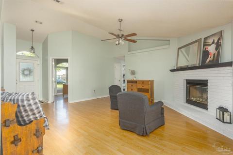 4723 Autumndale Dr, Pace, FL 32571 photo 6