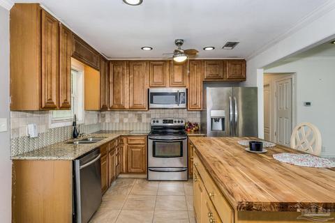 4716 Keyser Ln, Pace, FL 32571 photo 7