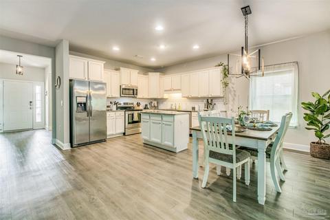 3678 Hawks Landing Cir, Pace, FL 32571 photo 7