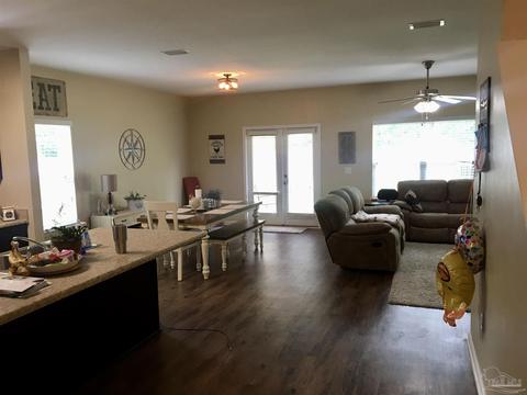 3432 Quail Dr, Pace, FL 32571 photo 2