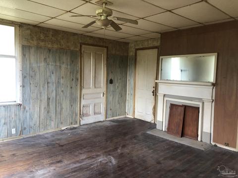 4562 Simpson St, Milton, FL 32583 photo 13