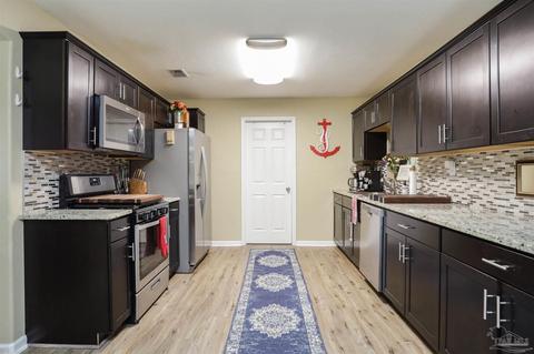 4542 Santa Villa Dr, Pace, FL 32571 photo 9