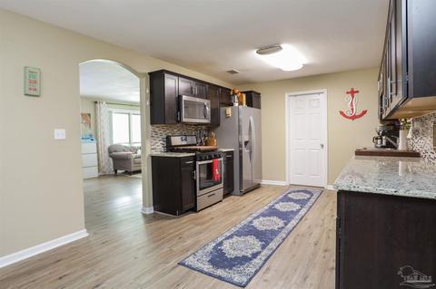 4542 Santa Villa Dr, Pace, FL 32571 photo 7