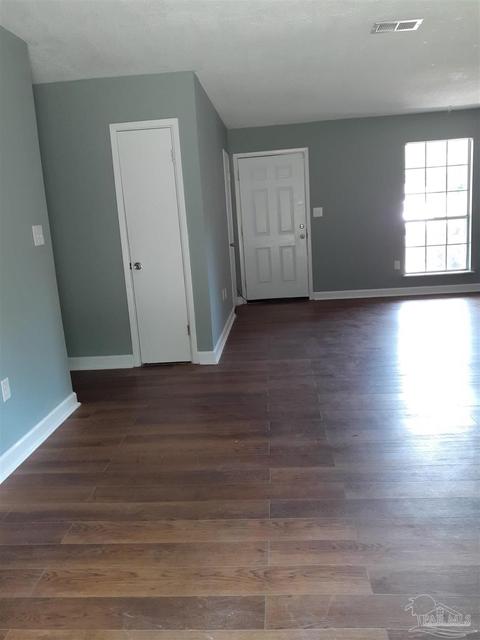 207 Forrest Pkwy, Crestview, FL 32539 photo 9